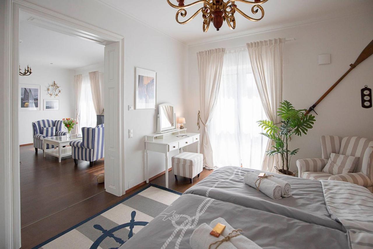 Captain'S Suite Neusiedl am See Exterior photo