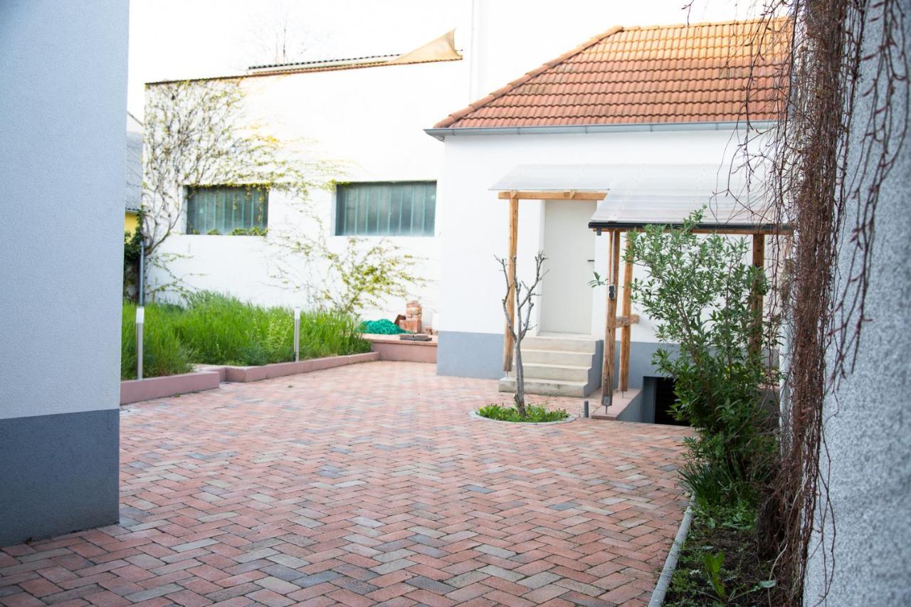 Captain'S Suite Neusiedl am See Exterior photo